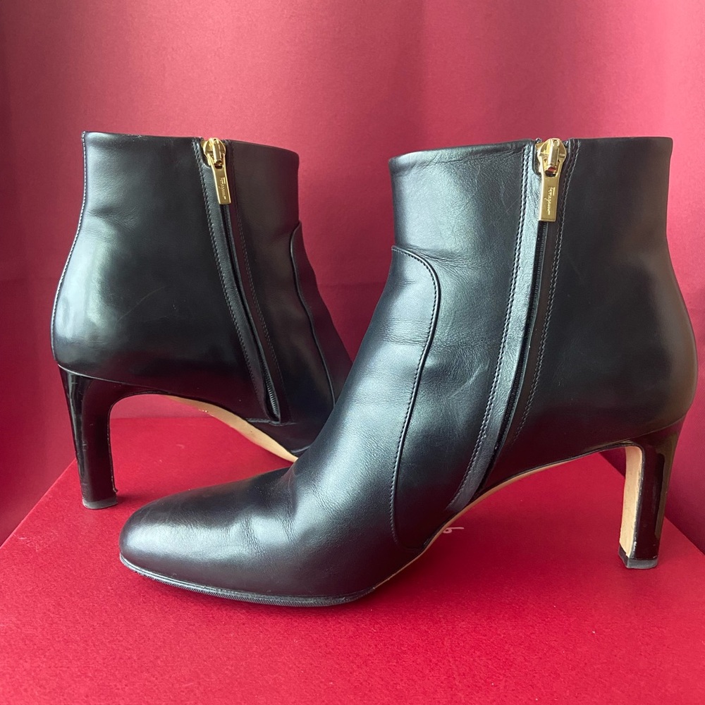 Black Salvatore Ferragamo boots - Size 7 1/2